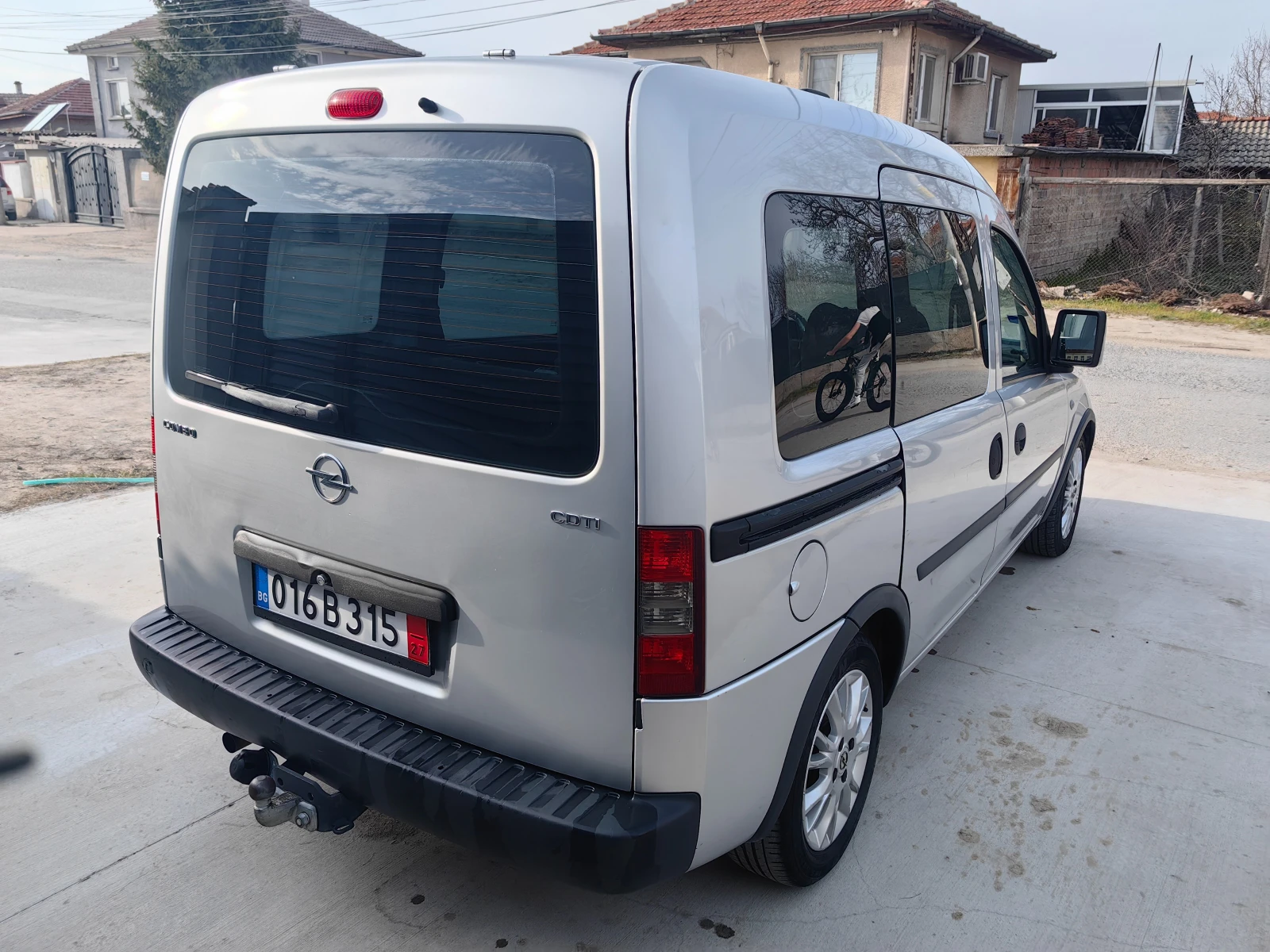 Opel Combo 1.3CDTI 75кс. Клима - изображение 4