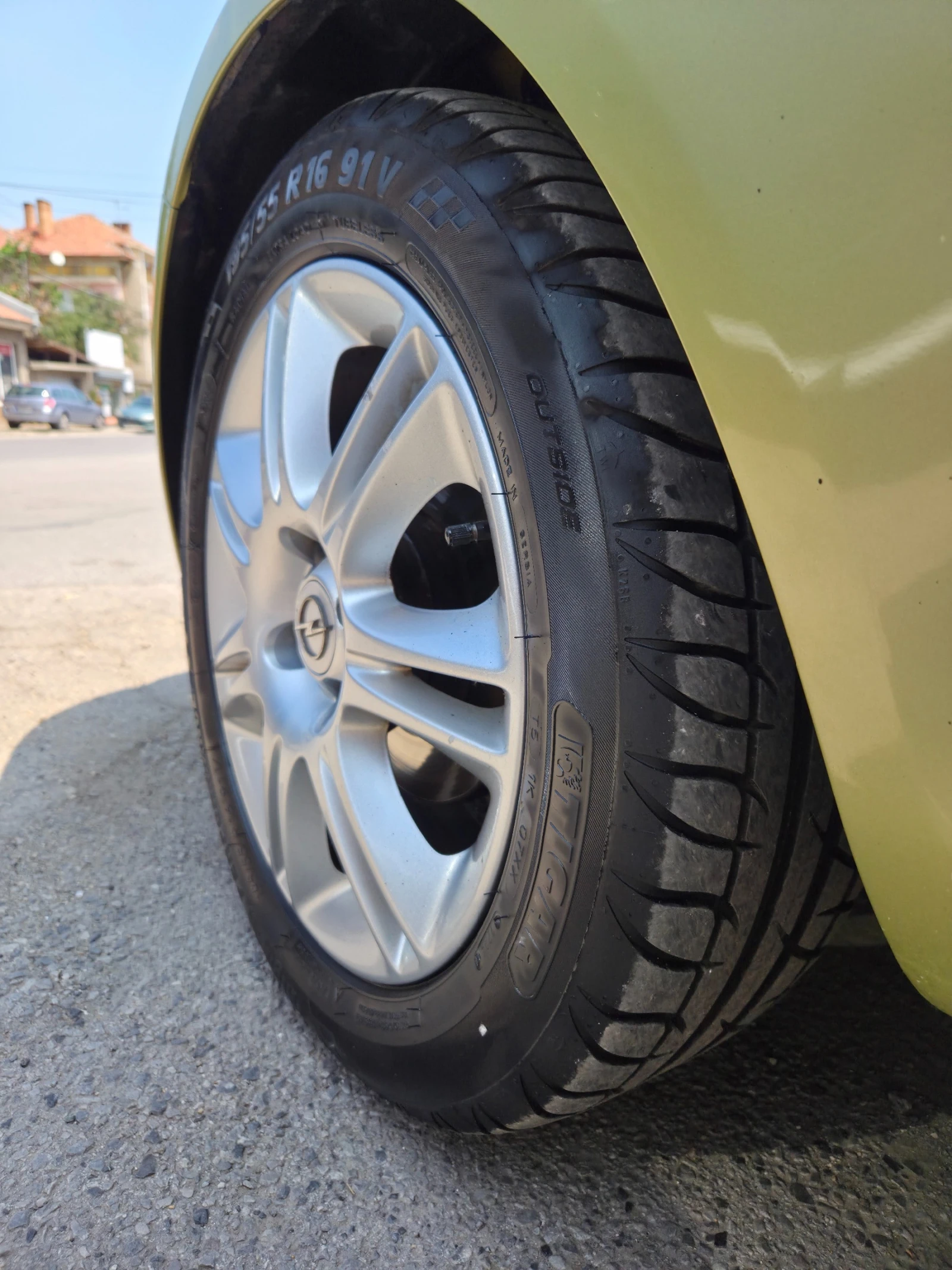 Opel Corsa 1.2i ОТЛИЧНА - изображение 10