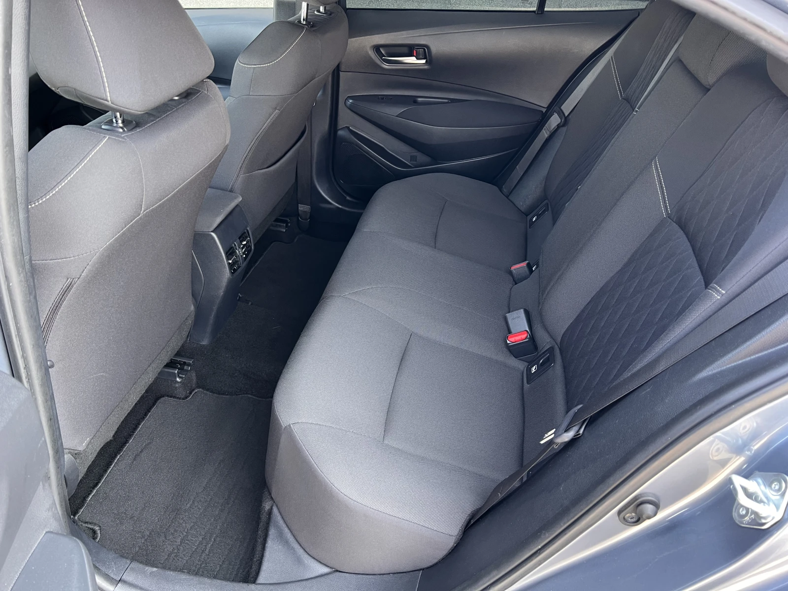 Toyota Corolla EXECUTIVE PLUS/1.6VVT-I/132k.c./CVT - изображение 10