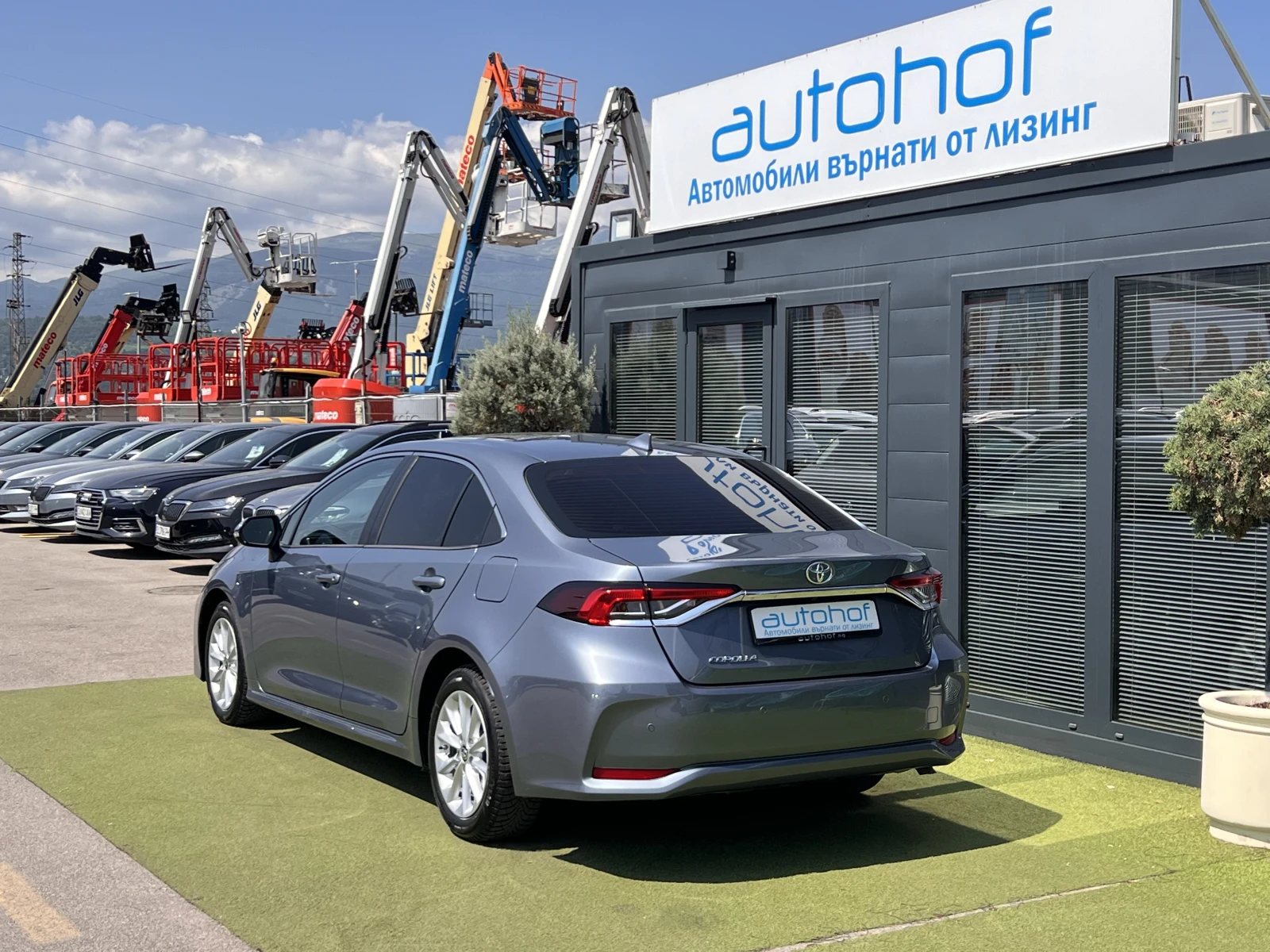 Toyota Corolla EXECUTIVE PLUS/1.6VVT-I/132k.c./CVT - изображение 3