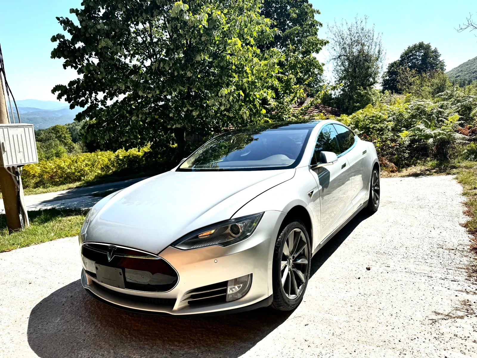 Tesla Model S 85 Free Super Charging  - изображение 10