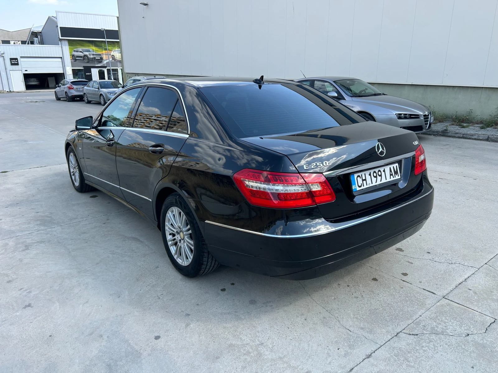 Mercedes-Benz E 250 CDI * AVANTGARDE * NAVI *  - изображение 6