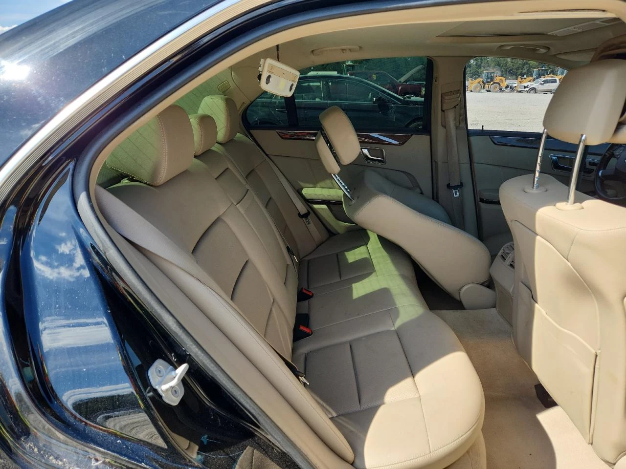 Mercedes-Benz E 350  - изображение 9