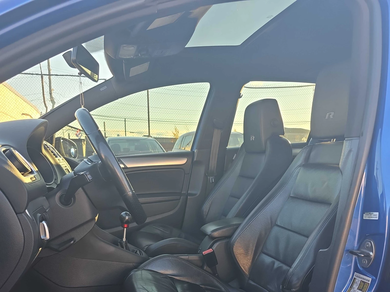 VW Golf * R* CARFAX *    | Mobile.bg   7