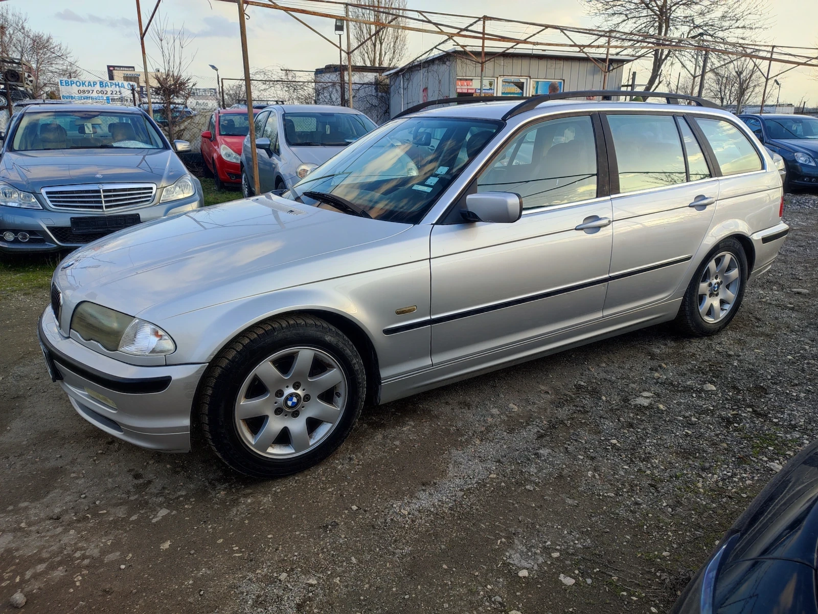 BMW 320 2.0i АВТОМАТИК/КОЖА/АВТОПИЛОТ - изображение 3