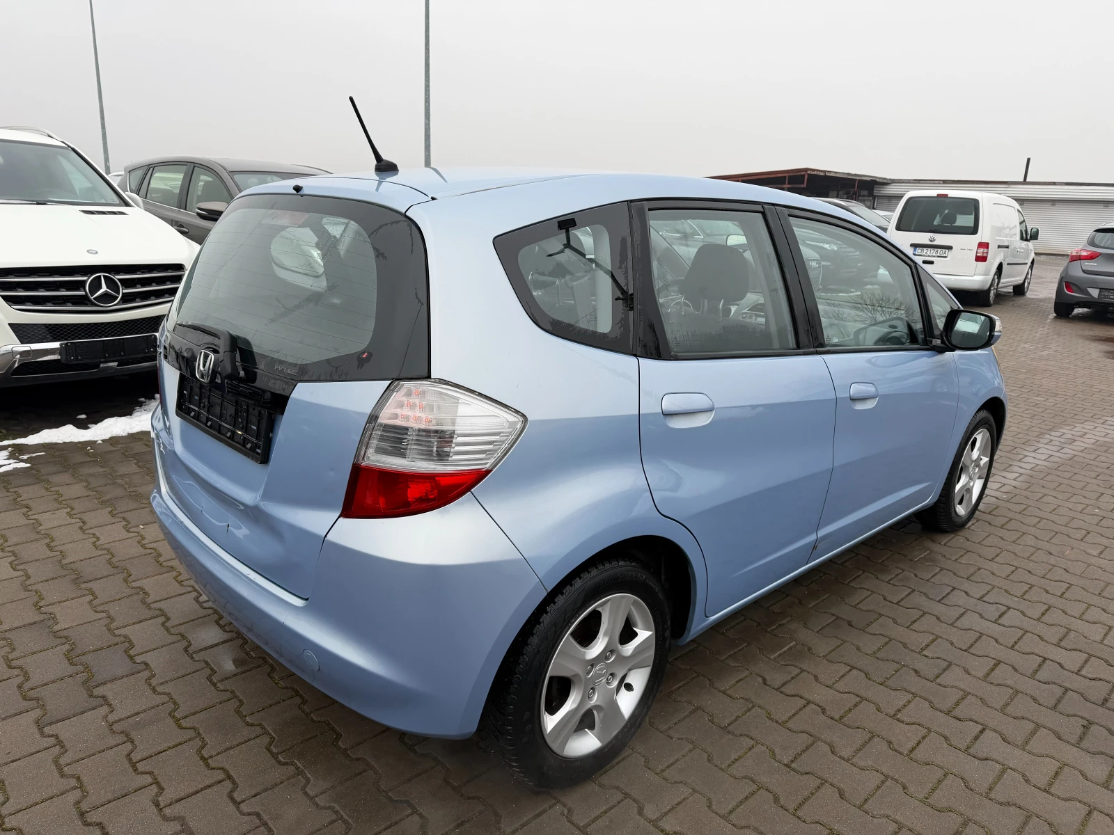 Honda Jazz 1.4i EURO 4 - изображение 6