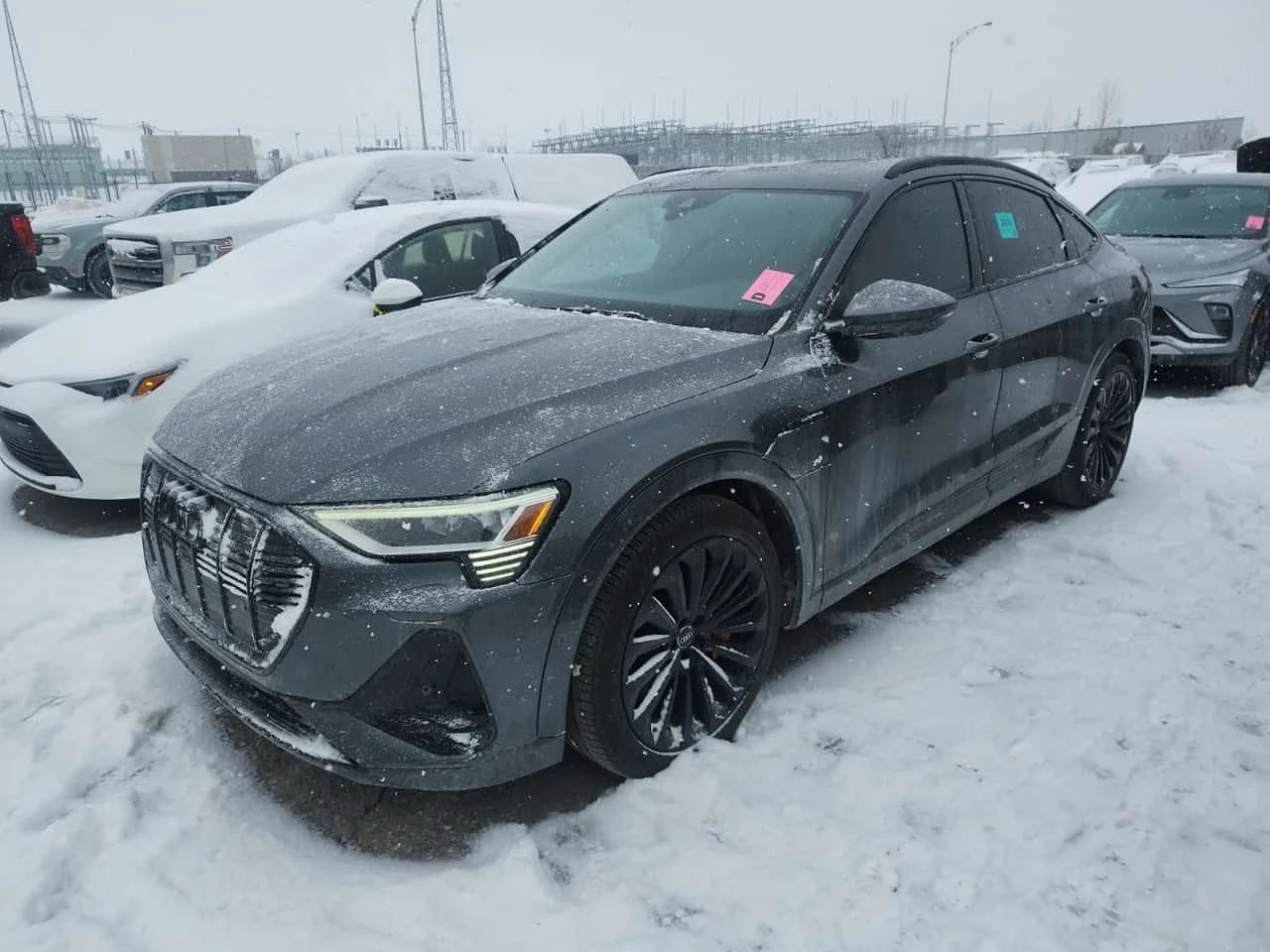 Audi E-Tron * PROGRESSIV * CARFAX * БЕЗ ПЪРВОНАЧАЛНА ВНОСКА