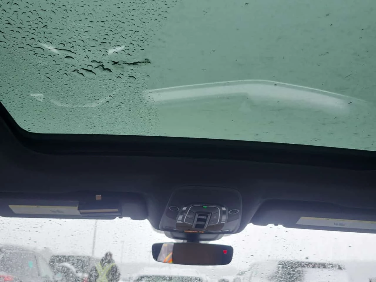 Audi E-Tron * PROGRESSIV * 2 КЛЮЧА * ПОДГРЕВИ * PANO, снимка 13 - Автомобили и джипове - 53729221