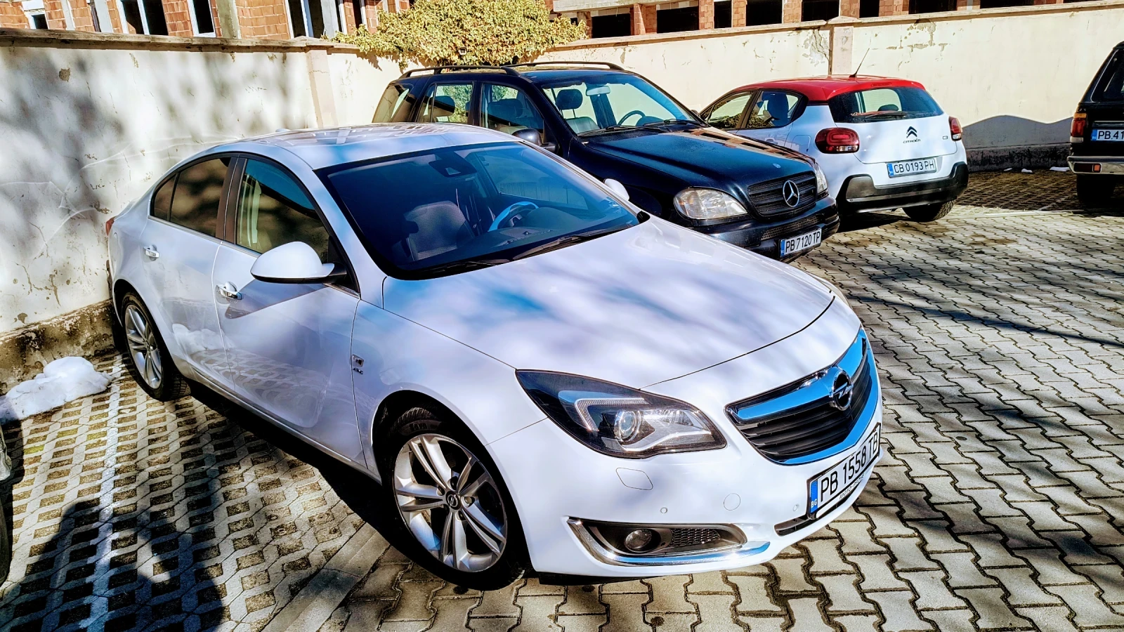 Opel Insignia, снимка 5 - Автомобили и джипове - 53811202