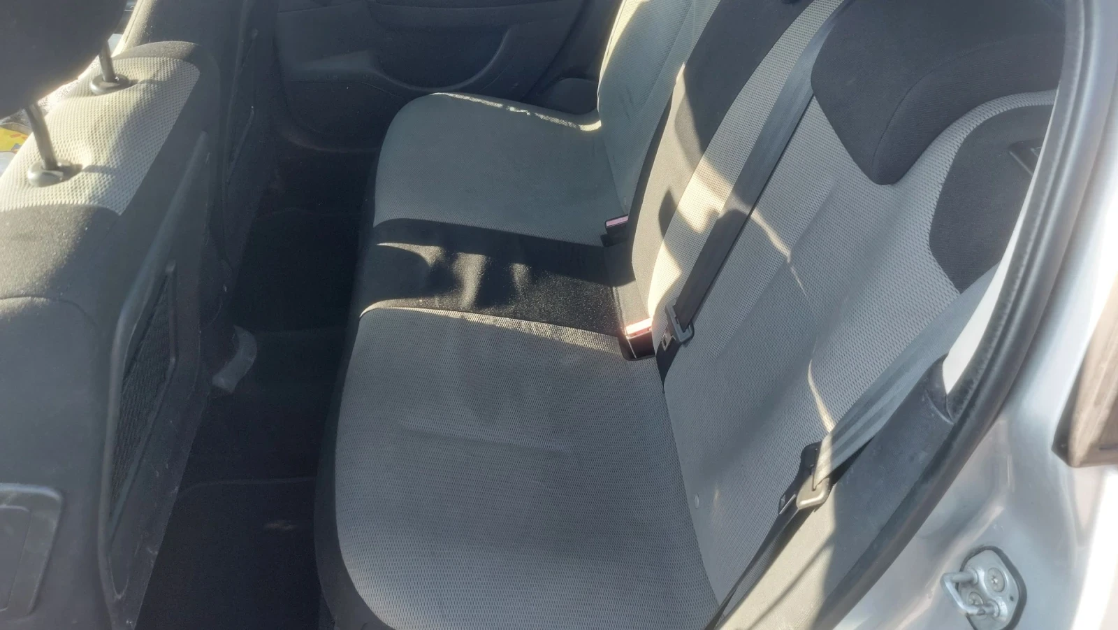 Citroen C4 1.4i, снимка 10 - Автомобили и джипове - 54251075