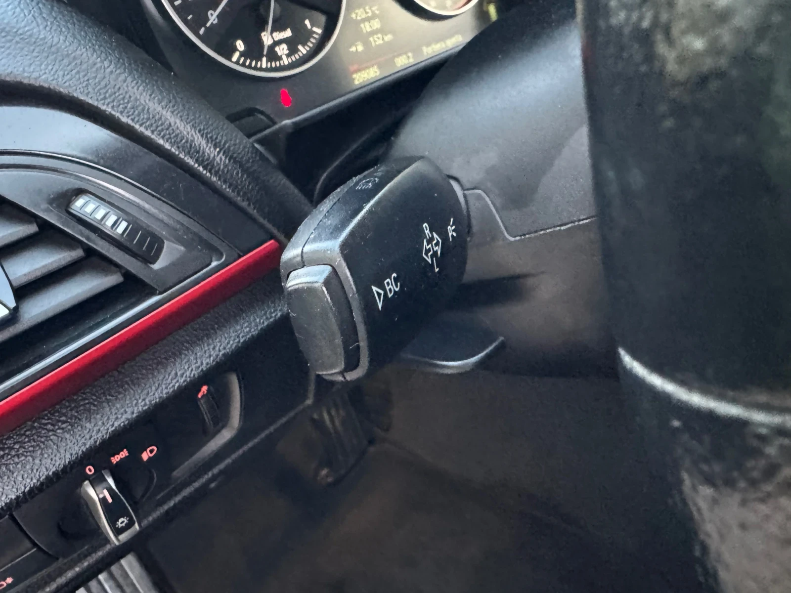 BMW 118 D Avtomat;:Full::top, снимка 15 - Автомобили и джипове - 54309392