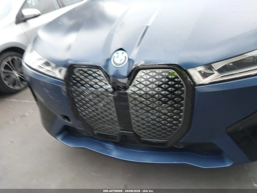 BMW iX xDrive50, снимка 6 - Автомобили и джипове - 54513163