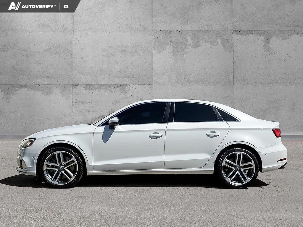 Audi A3 * S-Line* * HeadUp* A���������* (���� �� ��) | Mobile.bg � ����������� 3