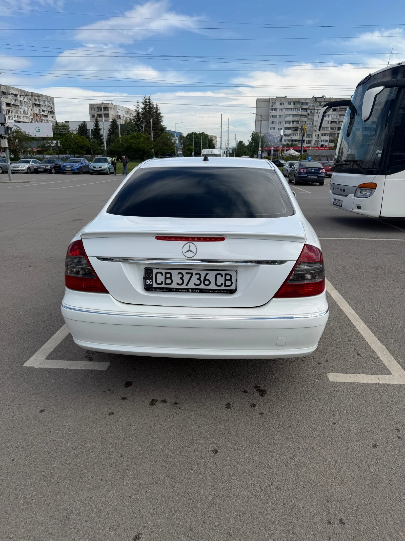 Mercedes-Benz E 200 CDI, снимка 4 - Автомобили и джипове - 54565947