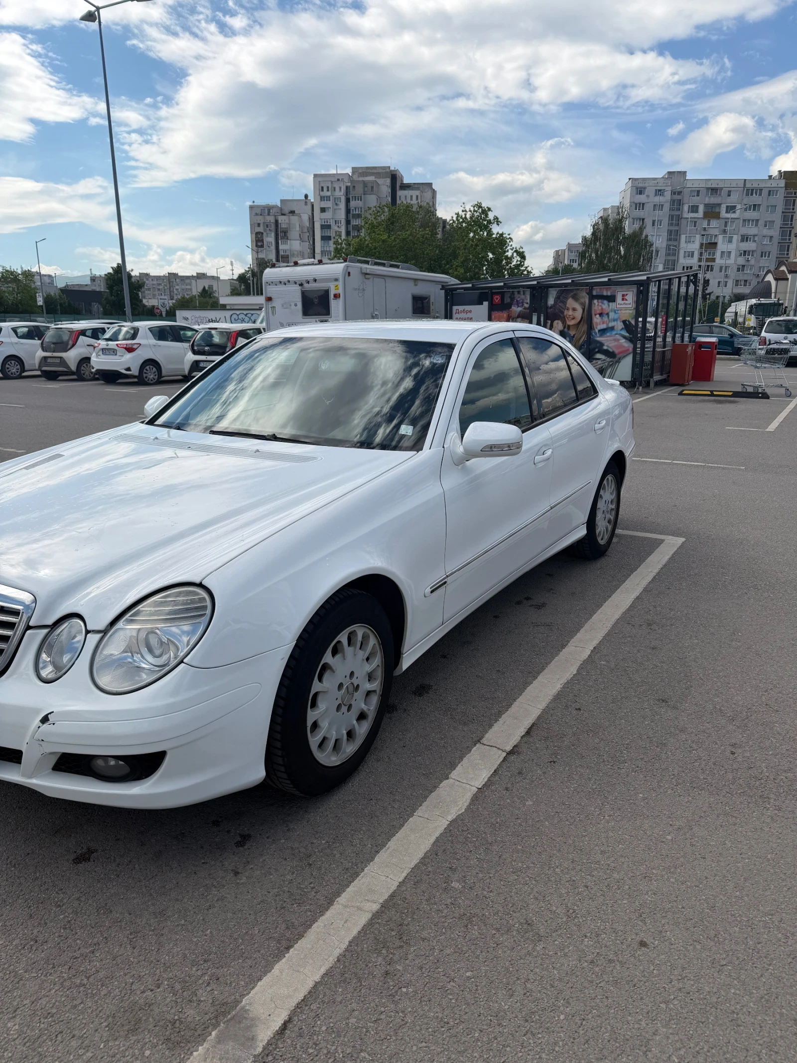Mercedes-Benz E 200 CDI, снимка 6 - Автомобили и джипове - 54565947