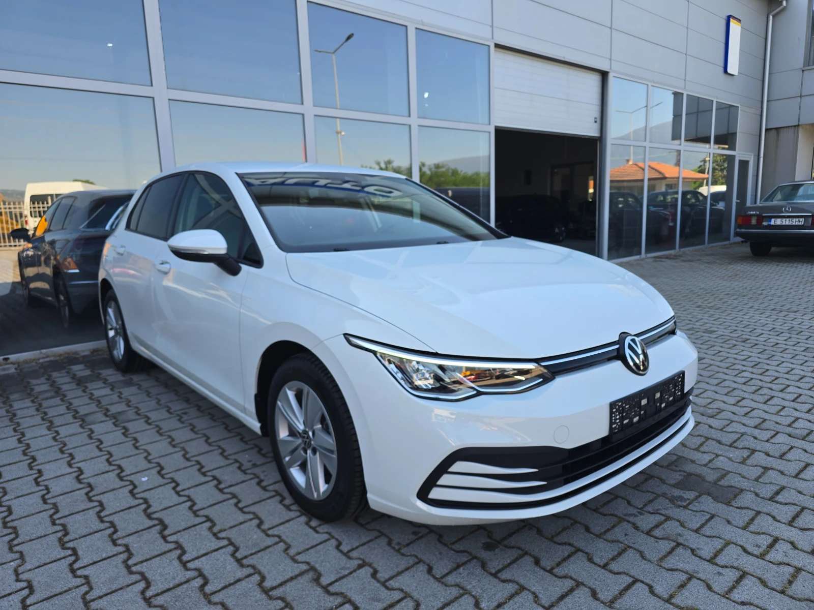VW Golf 8 TDi* * EURO6D* * , снимка 2 - Автомобили и джипове - 54716875
