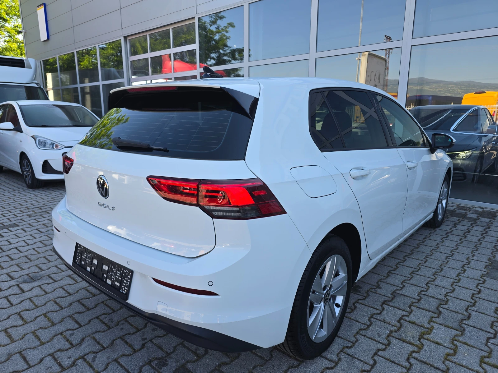 VW Golf 8 TDi* * EURO6D* * , снимка 6 - Автомобили и джипове - 54716875