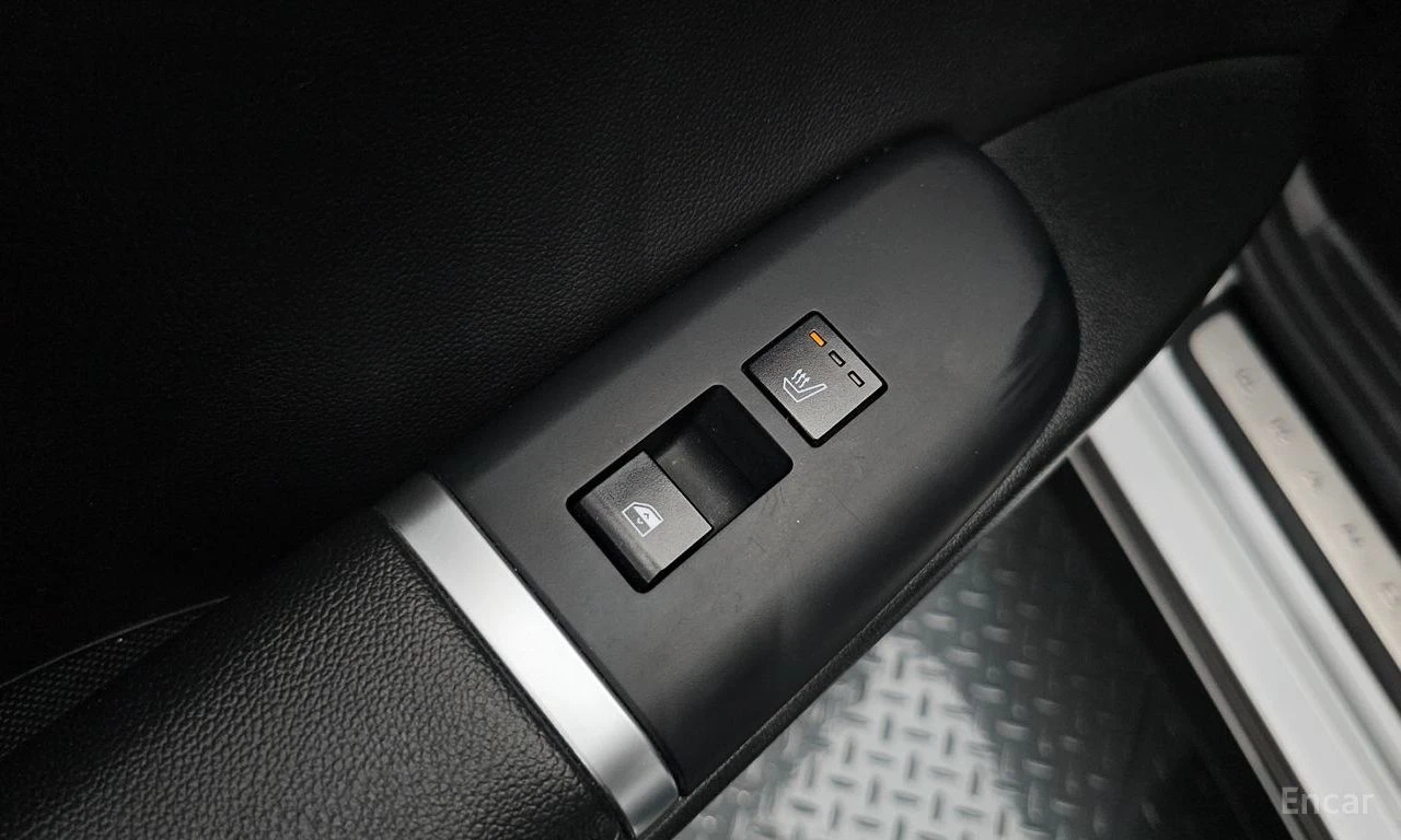 Hyundai Grandeur 3.5 LPG Premium* DISTRONIC* ПОДГРЕВ* ОБУДХВАНЕ* , снимка 16 - Автомобили и джипове - 54873093