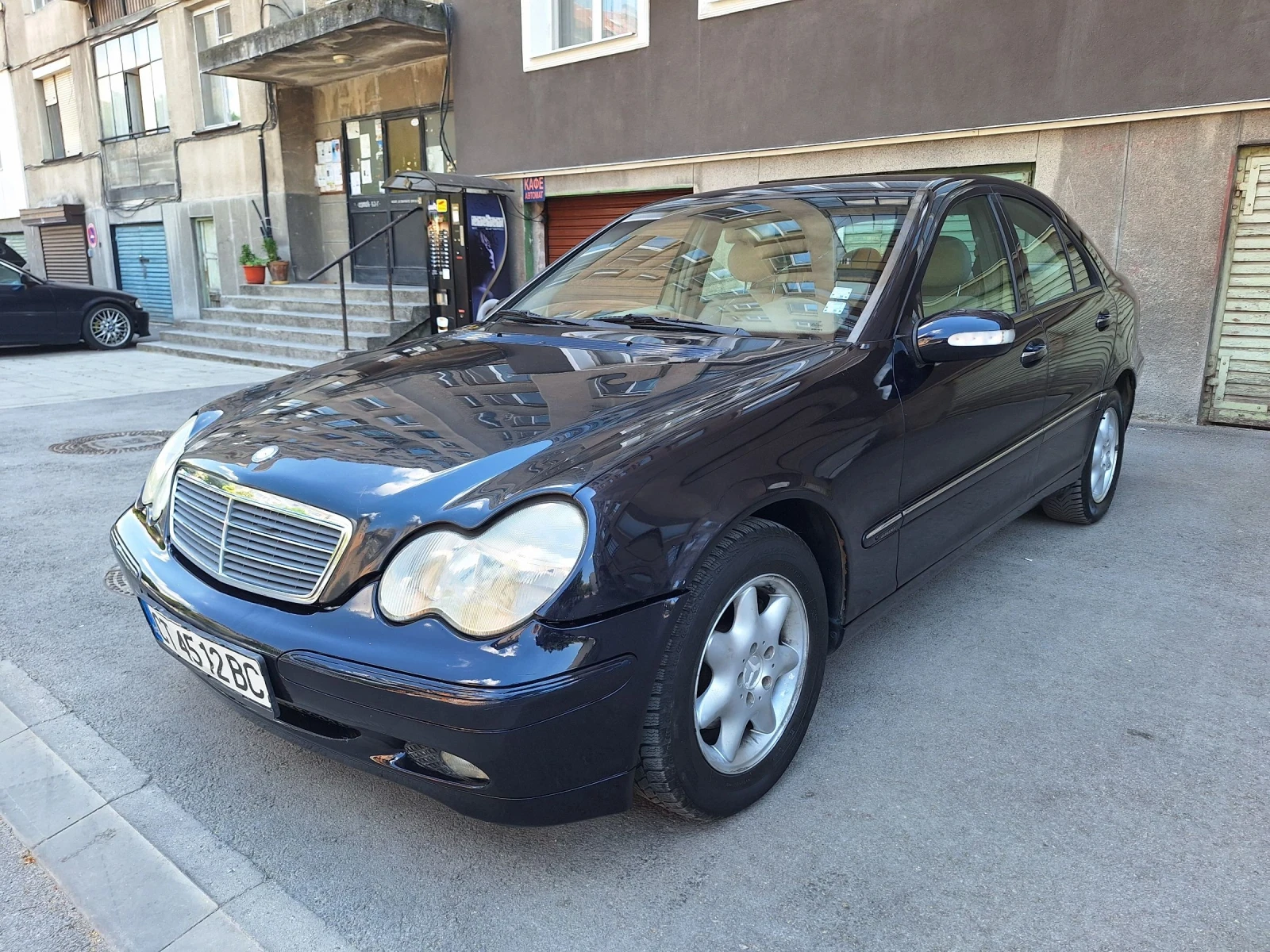 Mercedes-Benz C 180 1.8 бензин газ, снимка 2 - Автомобили и джипове - 55049256