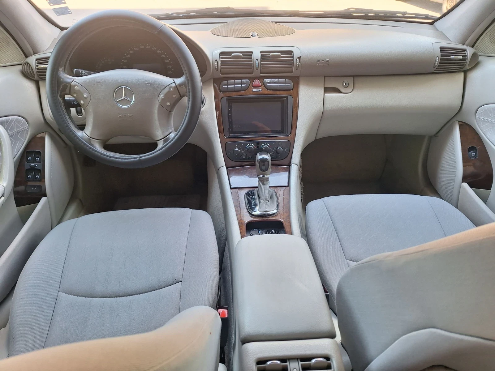 Mercedes-Benz C 180 1.8 бензин газ, снимка 8 - Автомобили и джипове - 55049256