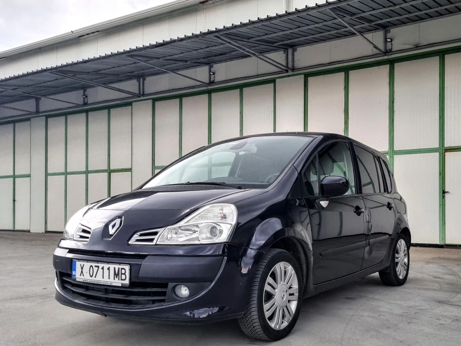 Renault Modus 1.2 16v 75 к.с. ПАРКТРОНИК * КЛИМАТРОНИК* ТЕМПОМАТ, снимка 7 - Автомобили и джипове - 55222787