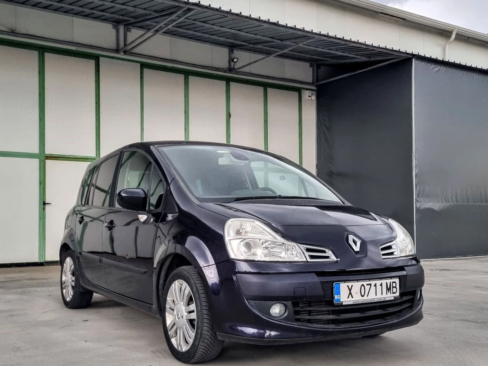Renault Modus 1.2 16v 75 к.с. ПАРКТРОНИК * КЛИМАТРОНИК* ТЕМПОМАТ, снимка 4 - Автомобили и джипове - 55222787