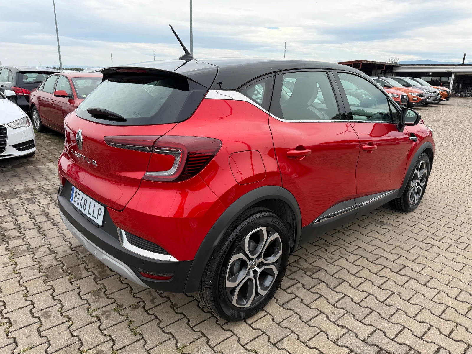 Renault Captur 1.5DCI NAVI/KAMERA/KOJA EURO 6, снимка 6 - Автомобили и джипове - 55431150