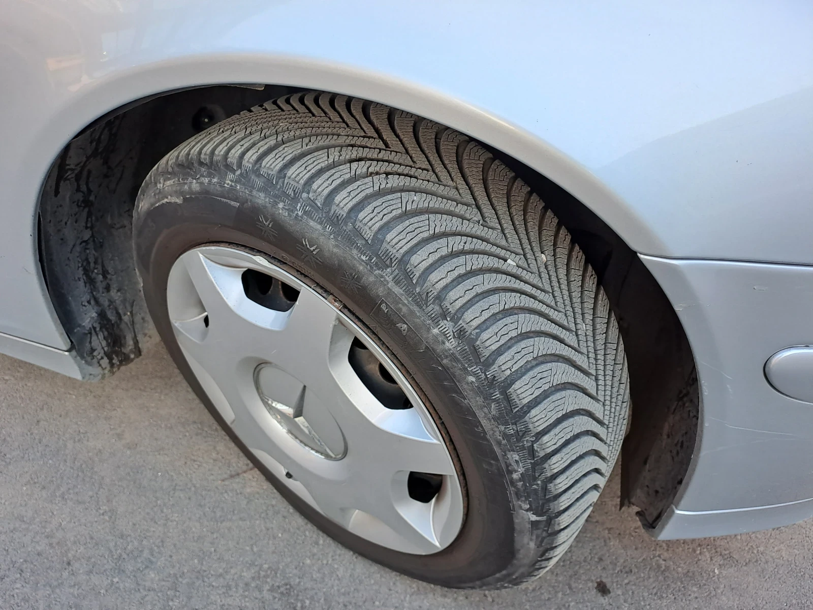 Mercedes-Benz C 220, снимка 8 - Автомобили и джипове - 55735957