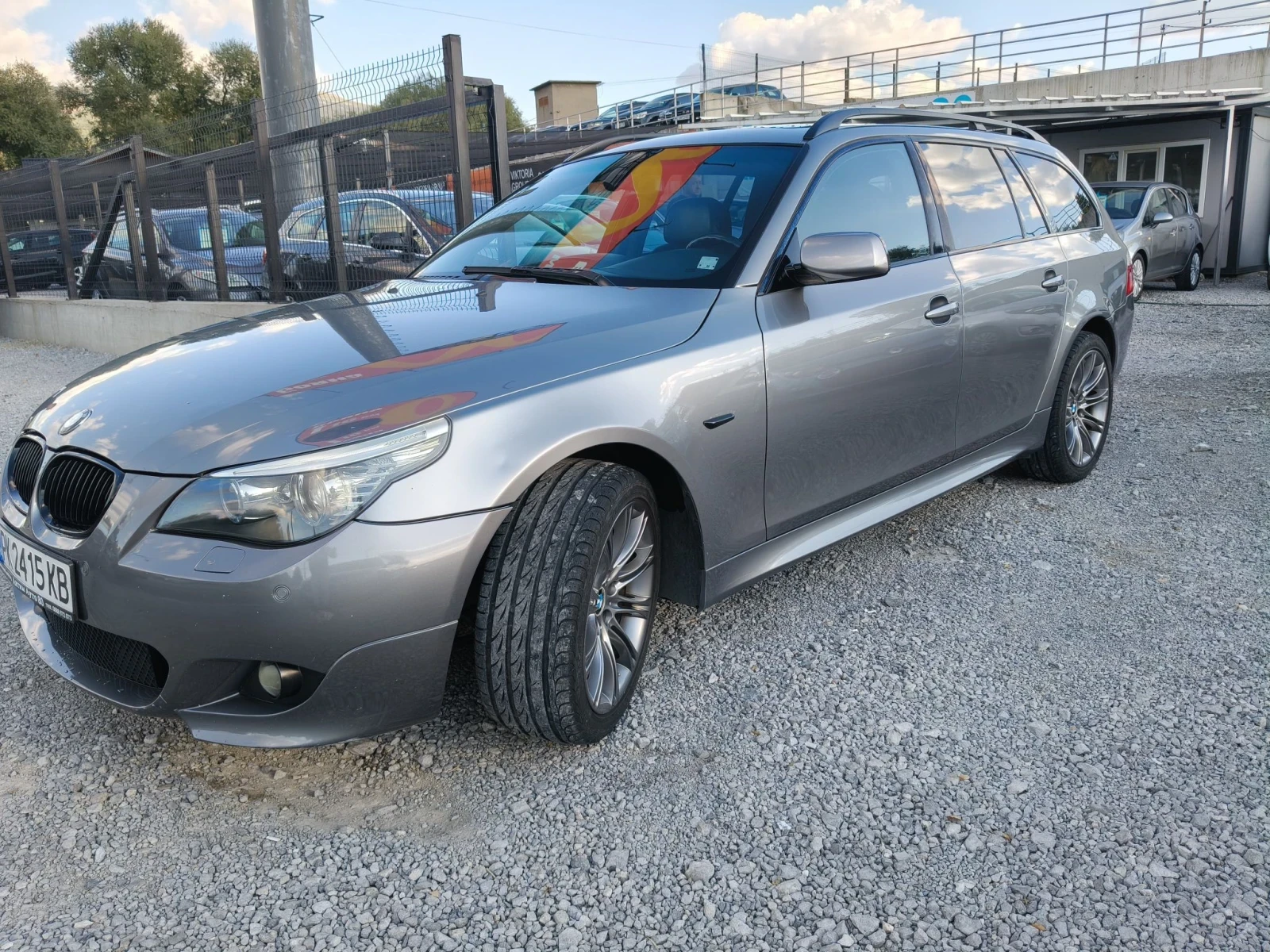 BMW 525 3.0Xi M-paket, снимка 3 - Автомобили и джипове - 56331676