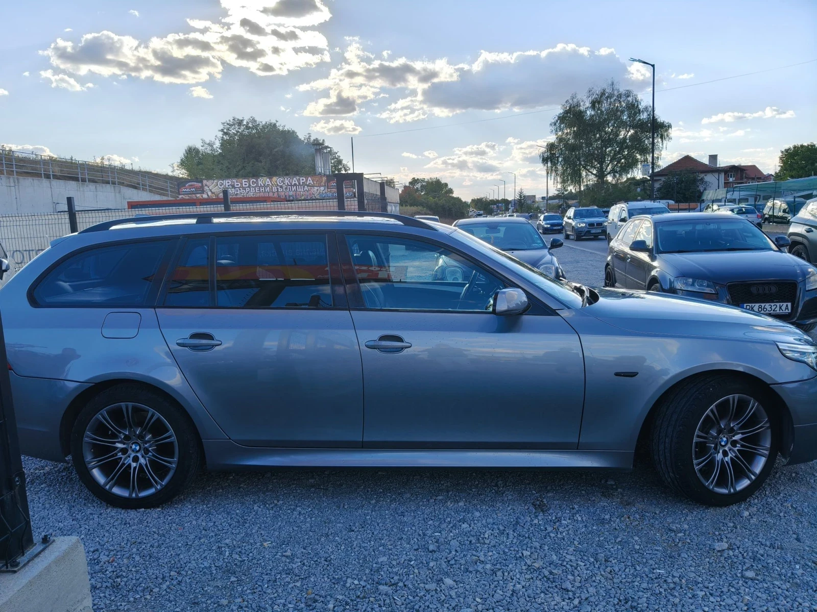 BMW 525 3.0Xi M-paket, снимка 8 - Автомобили и джипове - 56331676