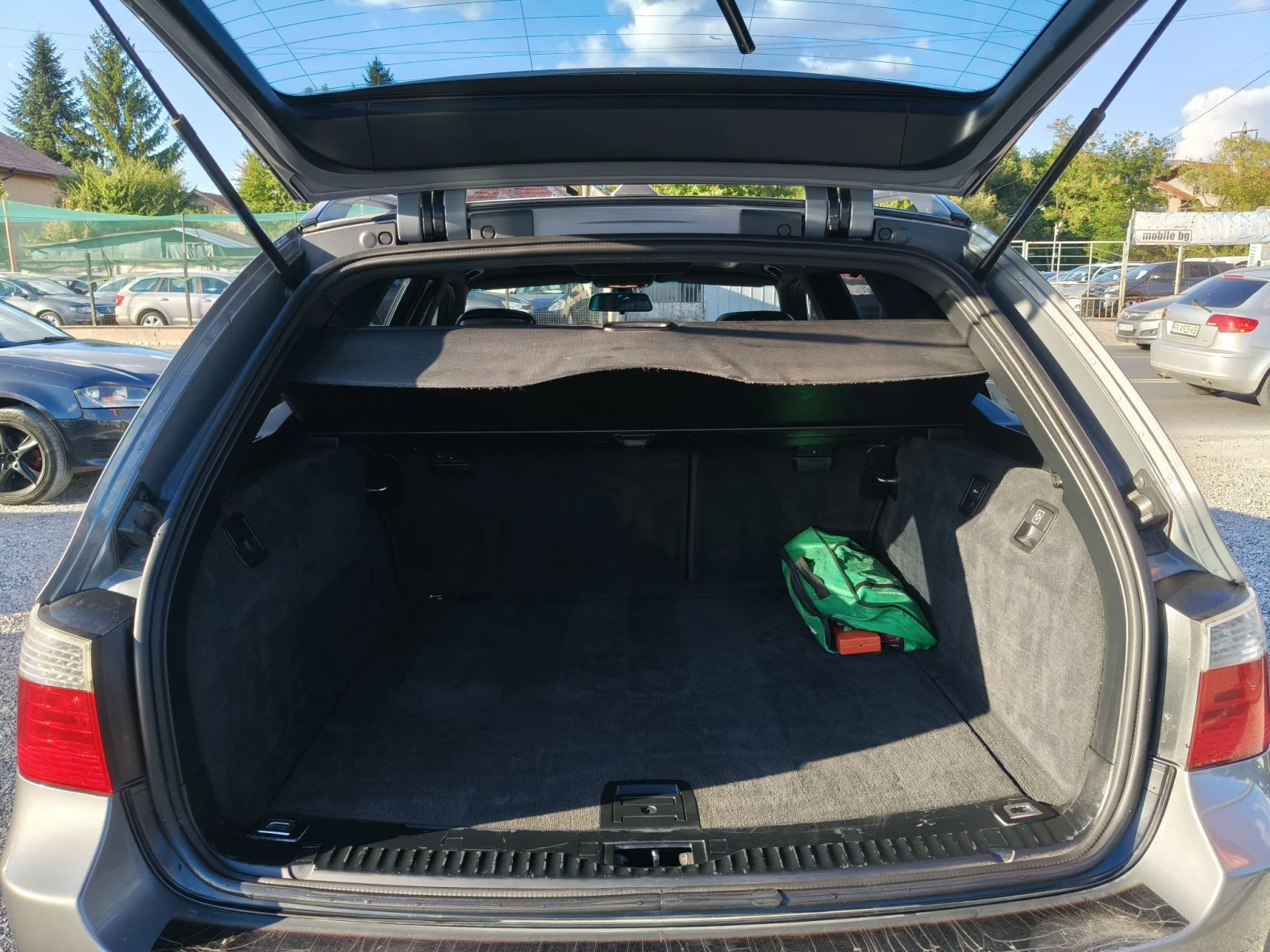 BMW 525 3.0Xi M-paket, снимка 17 - Автомобили и джипове - 56331676
