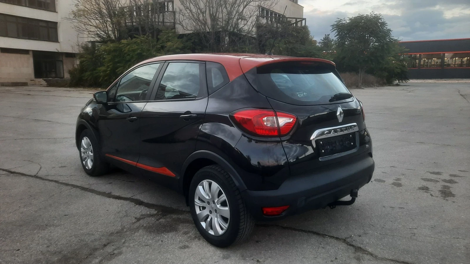 Renault Captur Navi Keyless, снимка 7 - Автомобили и джипове - 56535871