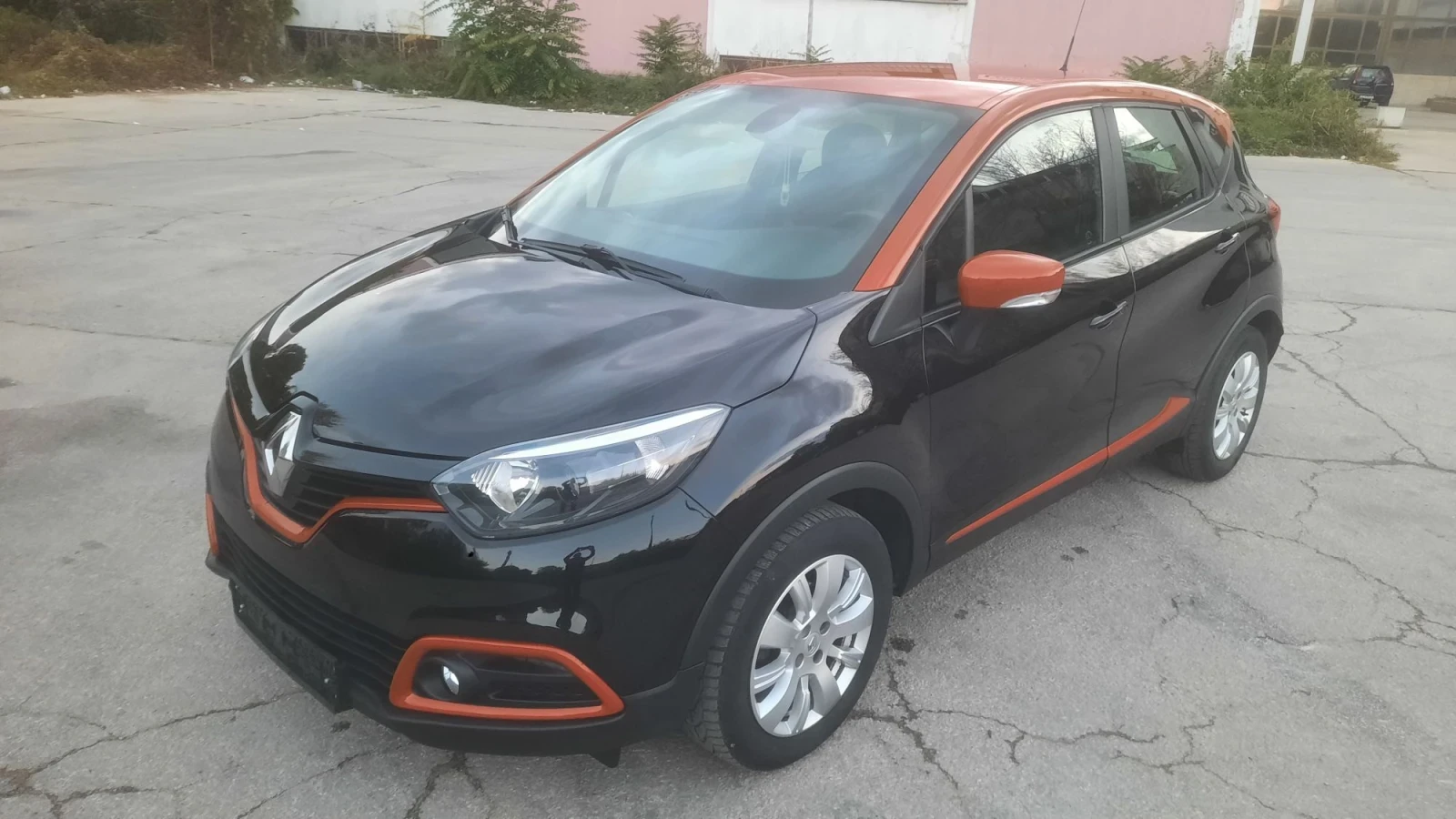 Renault Captur Navi Keyless, снимка 9 - Автомобили и джипове - 56535871