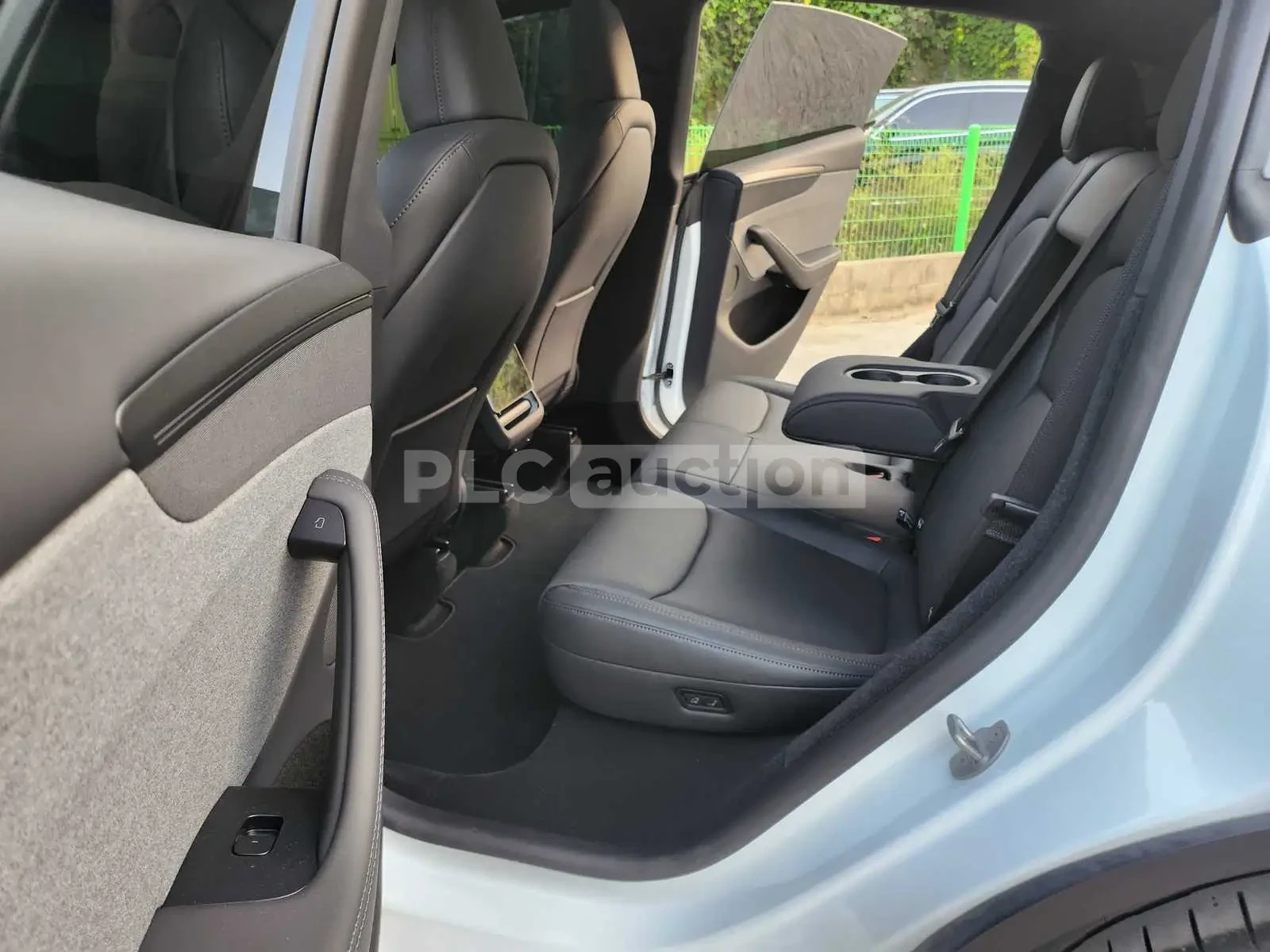 Tesla Model Y LONG RANGE * PERFORMANCE PKG* FULL MAX, снимка 8 - Автомобили и джипове - 56562491