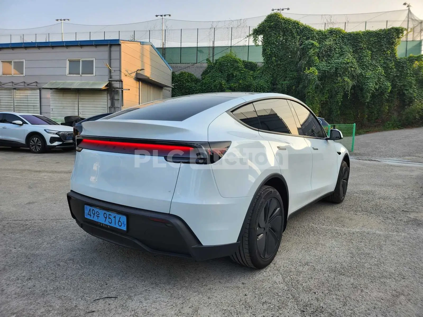 Tesla Model Y LONG RANGE * PERFORMANCE PKG* FULL MAX, снимка 2 - Автомобили и джипове - 56562491