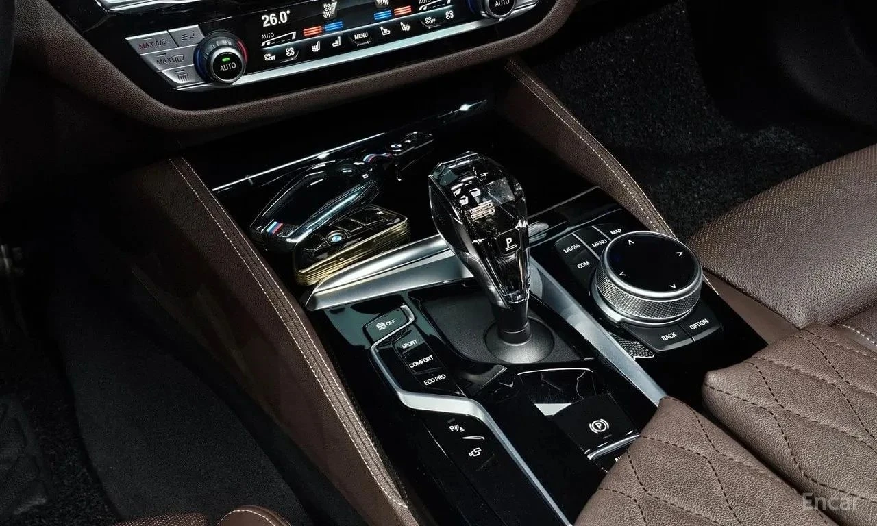 BMW 530, снимка 9 - Автомобили и джипове - 56727877