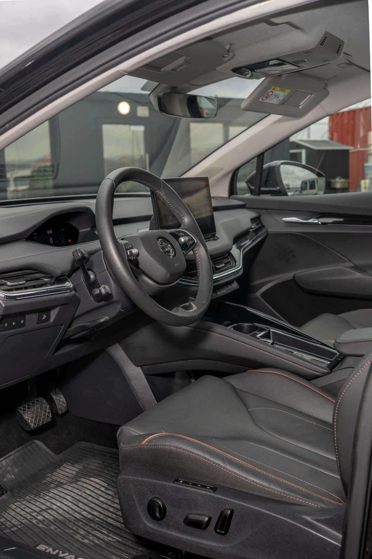 Skoda Enyaq 85 SUITE * Crystal Lightning, снимка 8 - Автомобили и джипове - 56747012