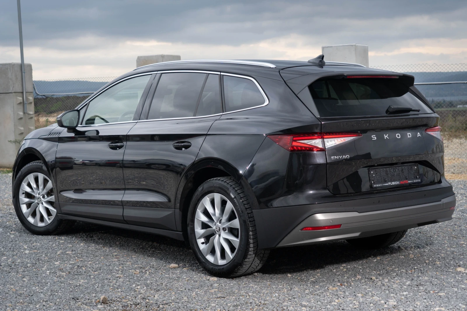 Skoda Enyaq 85 SUITE * Crystal Lightning, снимка 4 - Автомобили и джипове - 56747012