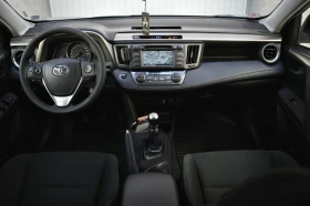 Toyota Rav4 4x4* D4D* Keyless* Chrome Pack* Камера* NAVI, снимка 10