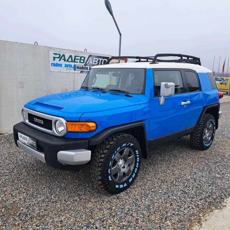 Toyota Fj cruiser 4.0* 239Hp* УНИКАТ!, снимка 2 - Автомобили и джипове - 49322960