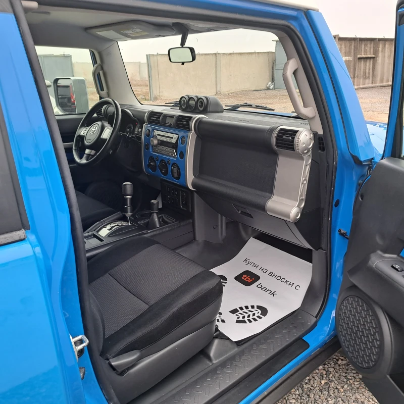 Toyota Fj cruiser 4.0* 239Hp* УНИКАТ!, снимка 11 - Автомобили и джипове - 49322960