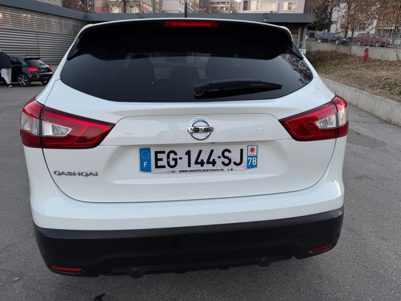 Nissan Qashqai 1.6i Full Service::ОБСЛУЖЕНА , снимка 5 - Автомобили и джипове - 49392235