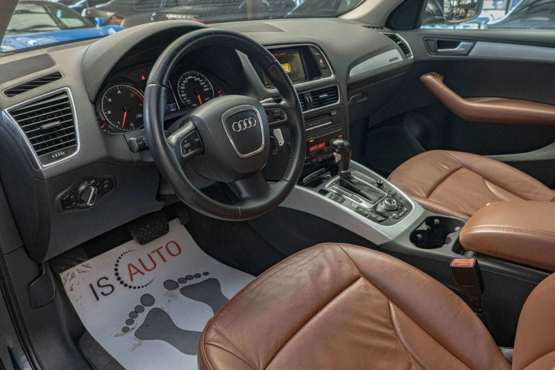 Audi Q5 3.0TDI/Xenon/Navi/PDC/F1, снимка 7 - Автомобили и джипове - 50985468