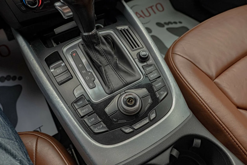 Audi Q5 3.0TDI/Xenon/Navi/PDC/F1, снимка 10 - Автомобили и джипове - 50985468