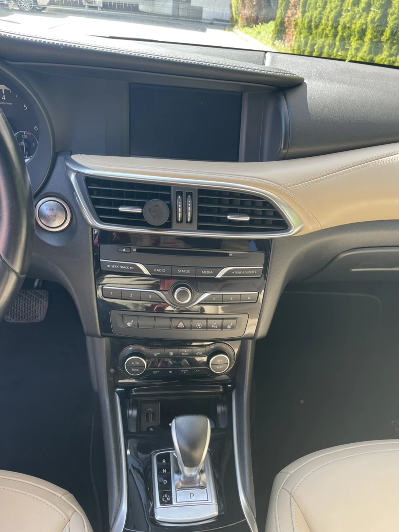 Infiniti QX30, снимка 7 - Автомобили и джипове - 52558433