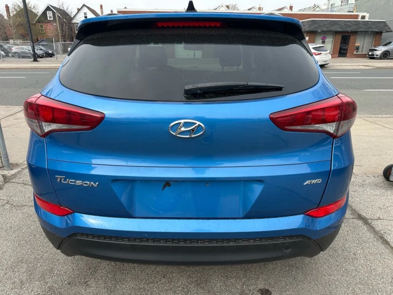 Hyundai Tucson LUXURY* МЪРТВАТОЧКА* ПАНОРАМА* ПОДГРЕВ* КАМЕРА* КО, снимка 6 - Автомобили и джипове - 52883193