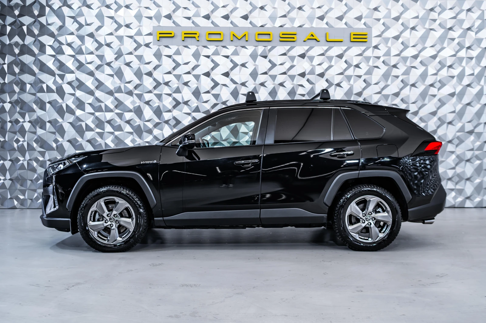 Toyota Rav4 luxury Premium  - изображение 3
