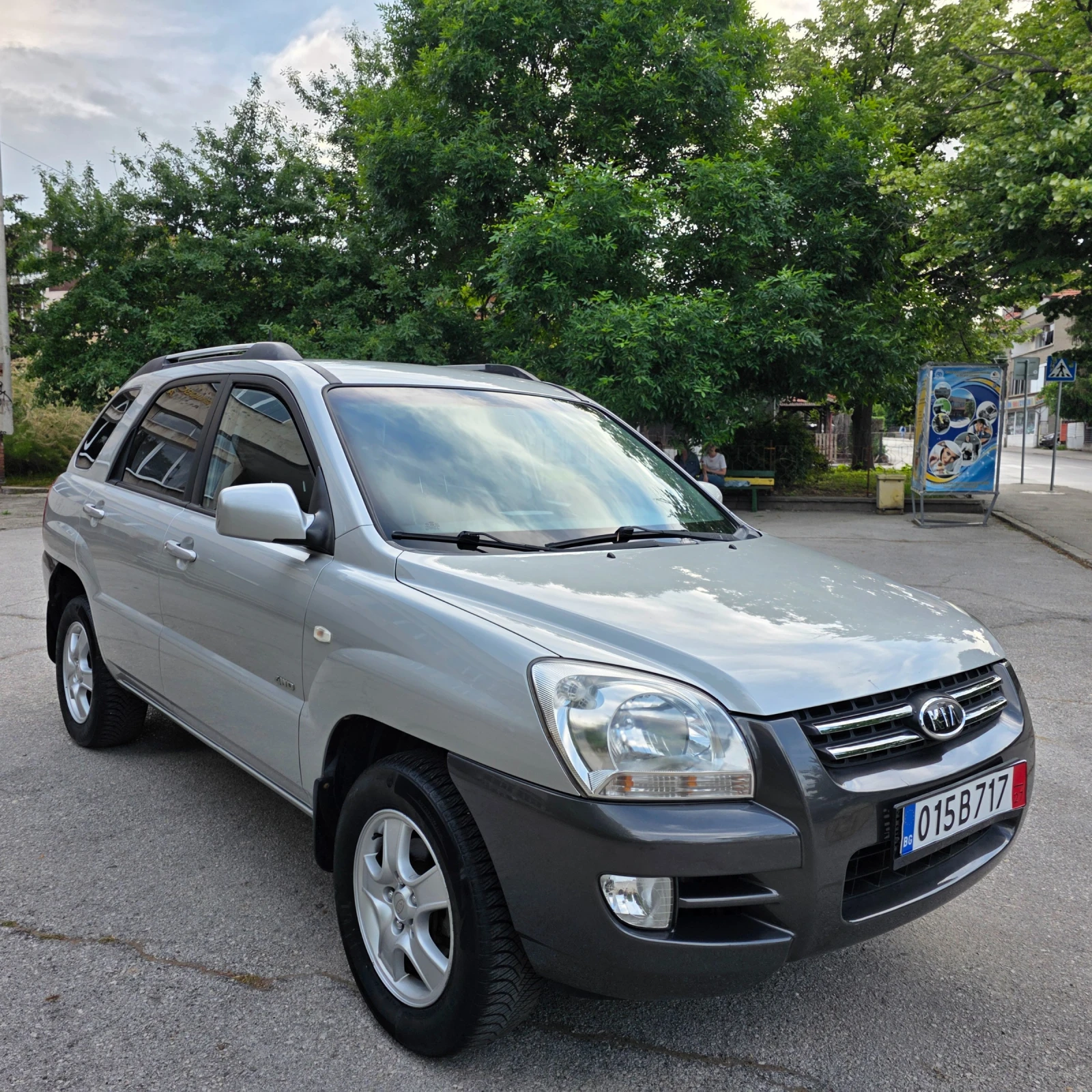 Kia Sportage 2.0i GAZ 4X4 KOJA - изображение 8
