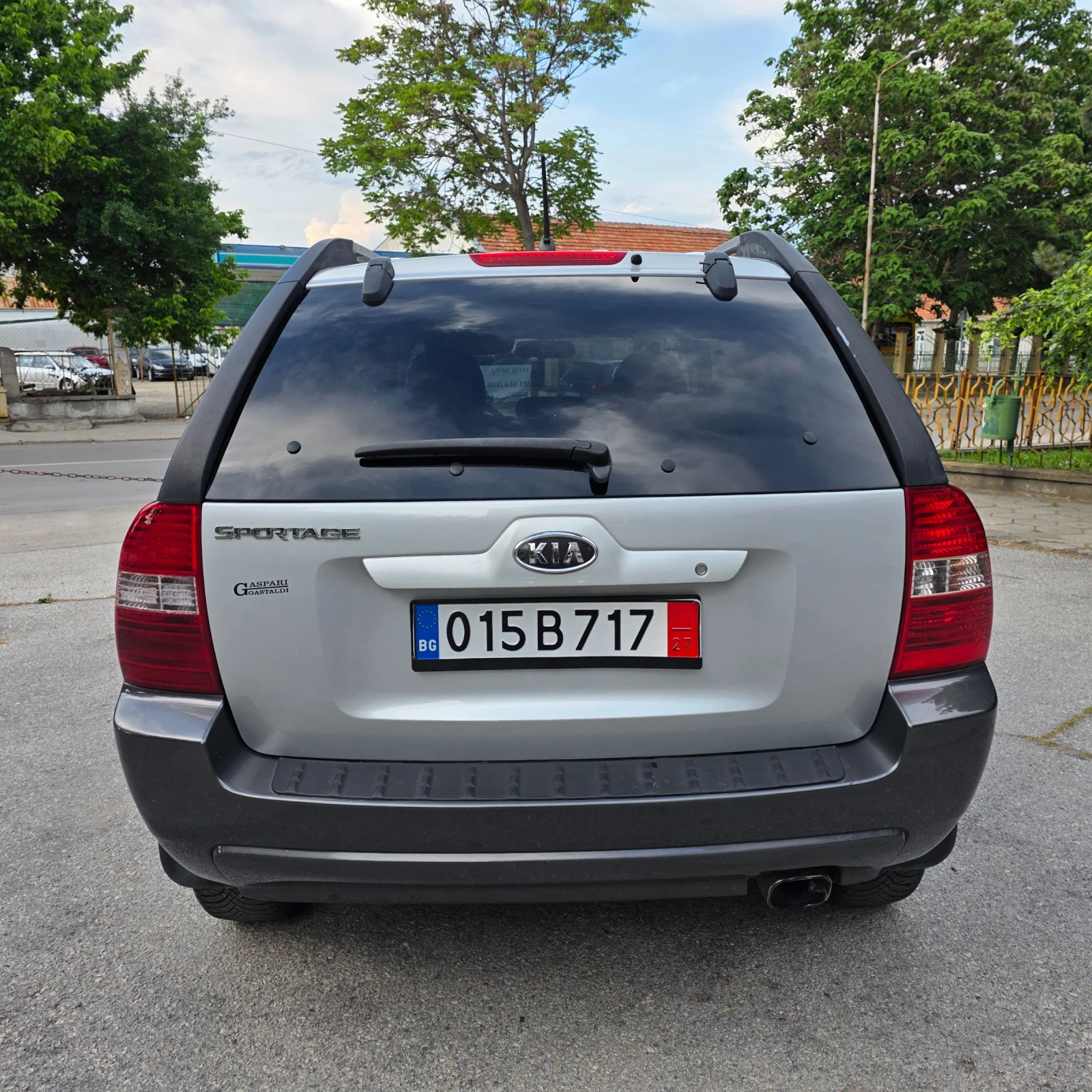 Kia Sportage 2.0i GAZ 4X4 KOJA - изображение 9