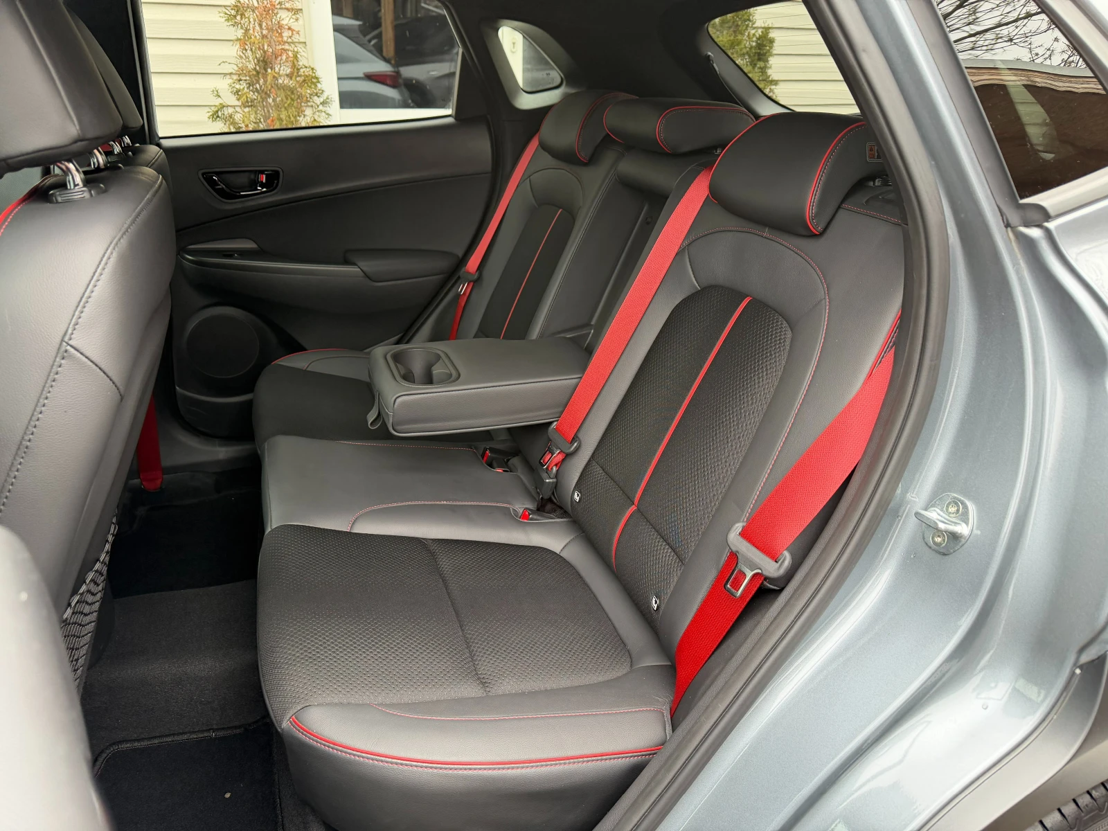 Hyundai Kona 1.6i* 177кс* 2WD* ПЪЛНА СЕРВИЗНА ИСТОРИЯ В HYUNDAI - изображение 9